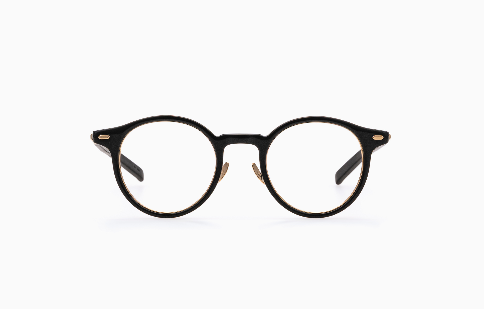 7700